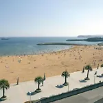 Frente A La Playa Del Arbeyal