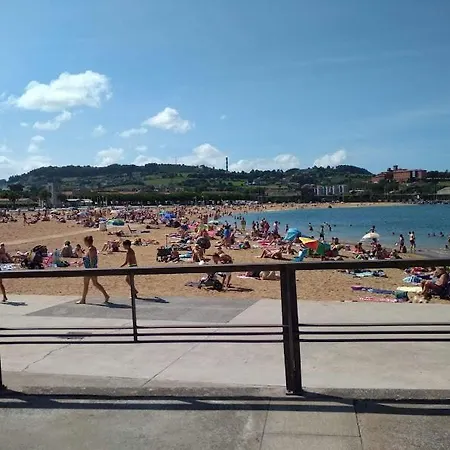 Frente A La Playa Del Arbeyal גיחון